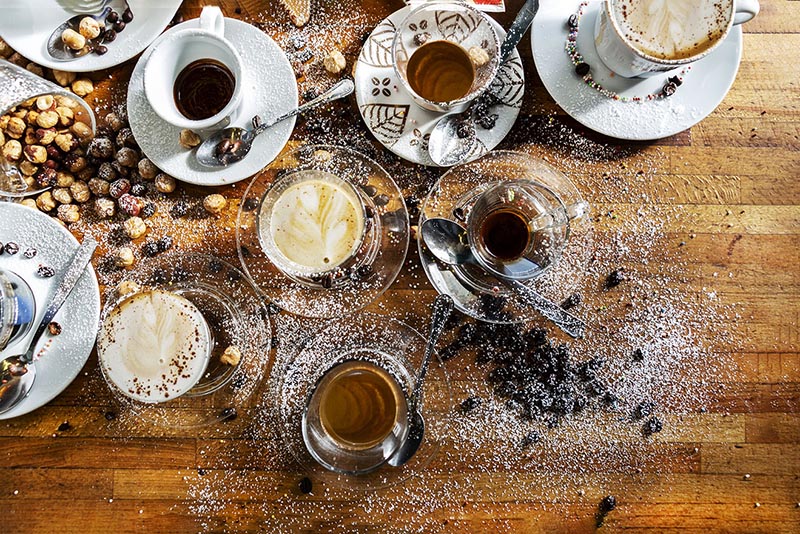 cornetti cappuccini caffè colazione